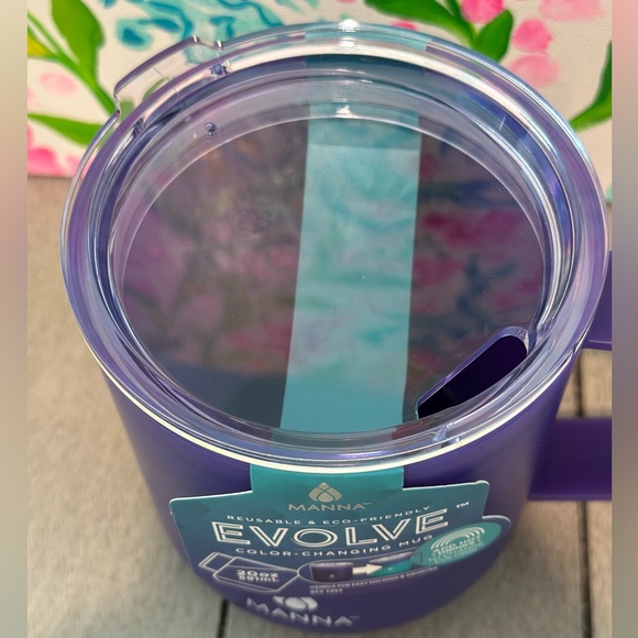 Manna Evolve Color-Changing Mug! (4 Color Variety) - Picture 6 of 8